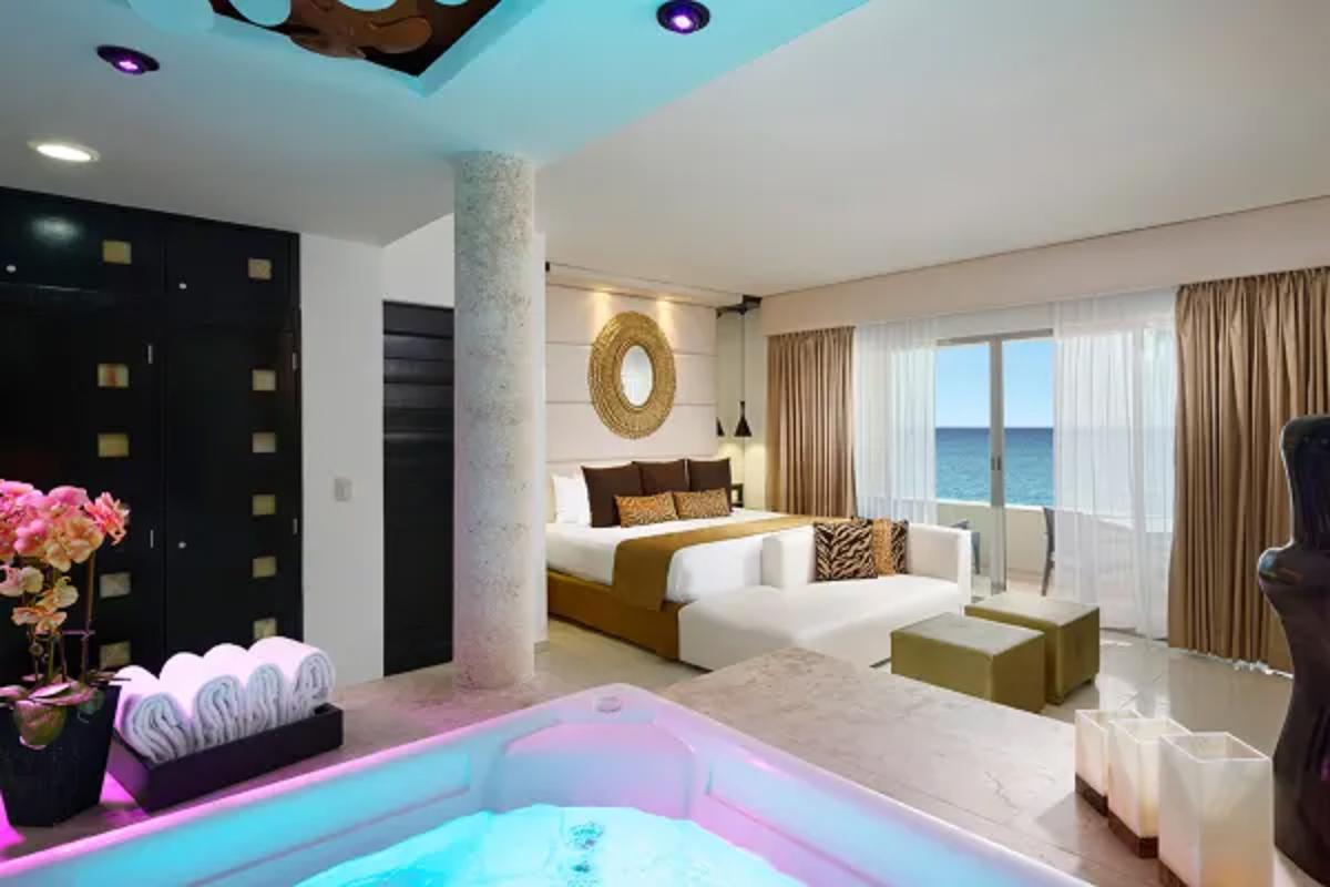 Desire Riviera Maya Resort